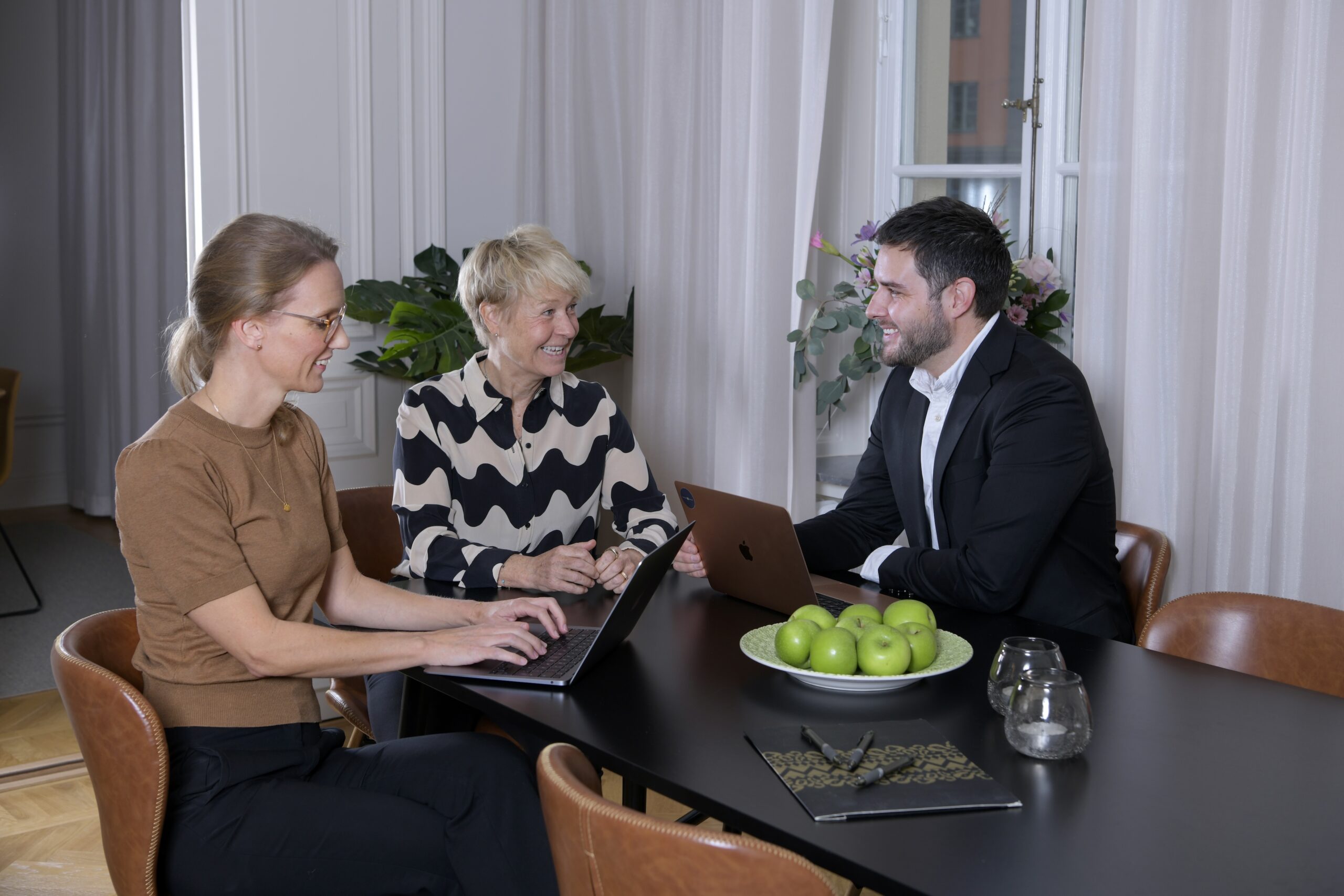 sweden_hr_group_samtal Samtal kring arbetsrätt - Sweden HR Group